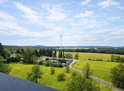 Povedená beseda s „větrnými developery“. Lidé se chtěli ptát, starosta na ně volal policii