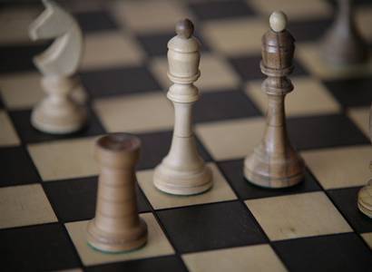 Petr Šaroun: Šach mat pro Rusko