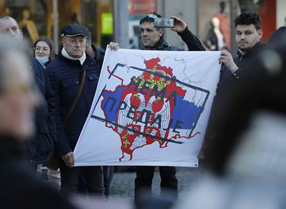 Teror se zhoršuje, prezidenta plánovali zabít. Srbsko čelí nejhoršímu nátlaku od bombardování