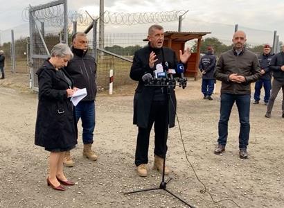 ŽIVĚ: Babiš s Orbánem na obhlídce hranic před nelegální migrací
