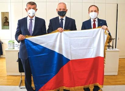Projevy Babiše a Kulhánka zahájí poradu českých velvyslanců v Praze