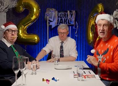 Silvestrovský Babiš řádil. Juchelka, býčí koule, vaječňák a přání do roku 2026