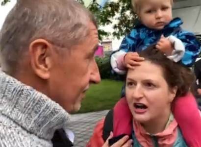 VIDEO To Babiš ještě nezažil. Řev ženy s dítětem na krku