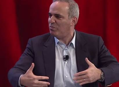 Šachista Kasparov popsal Putinův režim. Už v roce 2015