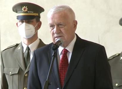Václav Klaus už nevydržel pozorovat chování premiéra. Rozhodujících 342 slov o něm a Ukrajině
