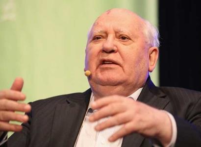 Co padlo v ČR o Gorbačovovi, není slušné napsat