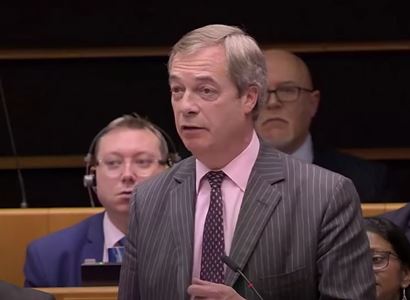 „Umlčte“ Farage a Orbána! Neuvěřitelné, co se stalo v Bruselu. Stále probíhá