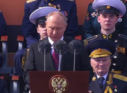 „Ukrajina, rukojmí Západu.“ Putin mluvil a už se to hýbe