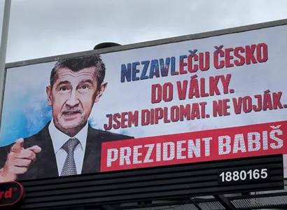 Babiš u silnic slibuje: Nezavleču Česko do války. Na internetu křik o lháři a úplném dnu