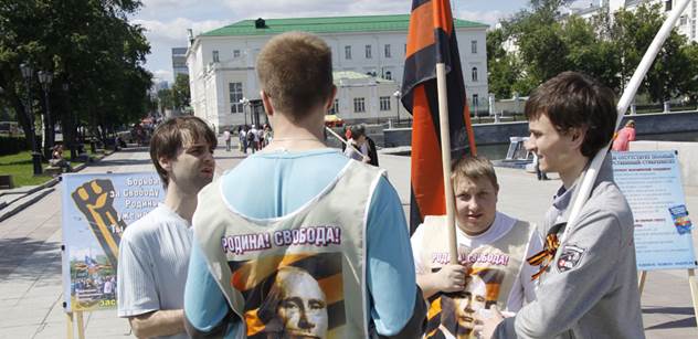 USA chystají Majdan v Rusku. Ale oni už světu vládnout nebudou. Nebudeme kolonií, volají ruští nacionalisté 