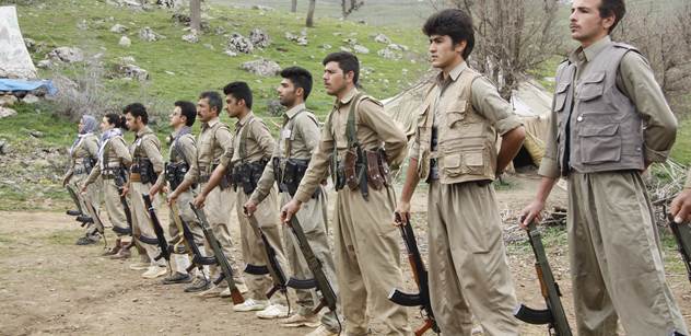 Odhaleno: V Bechyni projdou výcvikem kurdští bojovníci. Radnice o tom neví. Ministerstvo zvažuje bezpečnostní riziko