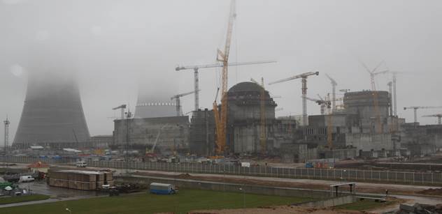 Černobyl, Fukušima, Majak. V části jaderné elektrárny na hranicích NATO visí ta jména jako memento. PL se dostaly do běloruského strategického objektu