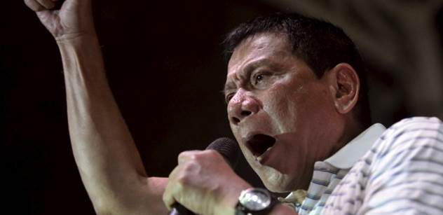Nový prezident na Filipínách sliboval brutální válku s dealery. A slib plní tak, že všem spadla čelist