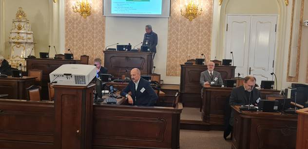 „Všechny ty katastrofické předpovědi se mýlí.“ Ve sněmovně zpochybnili základy toho, co se hlásá o klimatu