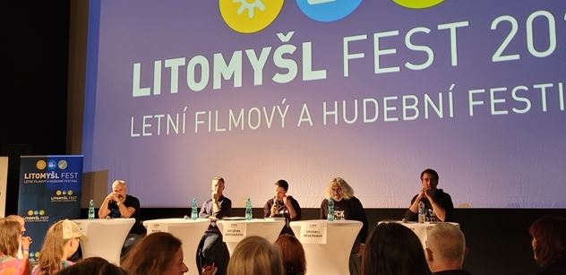 „Kvičí, otravují, prudí.“ Foltýn navázal na „sv*ně“ a má se jít do ulic
