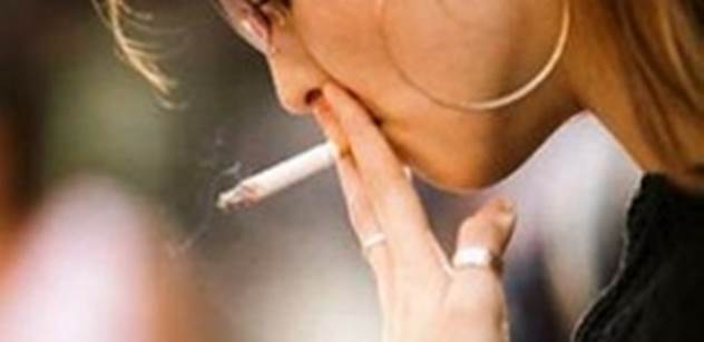 Kuřák nashromáždí v plicích 3,5 kilogramu dehtu