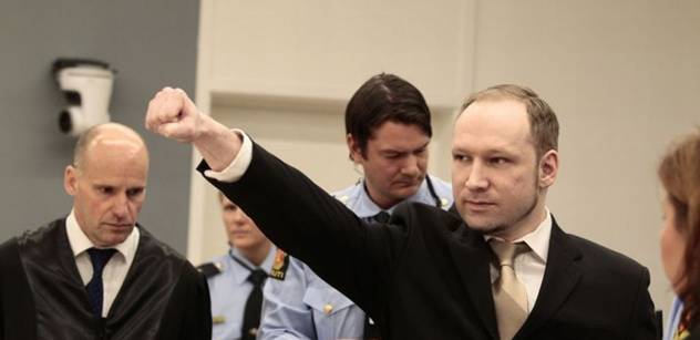 Daniel Raus: Breivikova zaťatá pěst