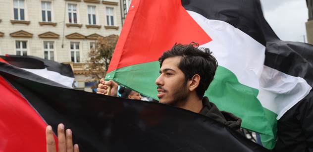 Německo: 6 měsíců v base za nenávist k Izraeli. Zakázaná akce Palestinců