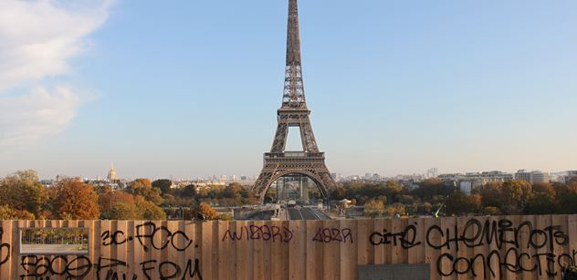 Třikrát budete platit, „zlé“ SUV. V Paříži bojují „za zdraví a za planetu“