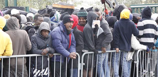 Kvóty na migranty – už je to tu zase. Varování z Maďarska