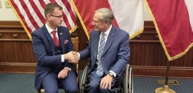 „Přímá linka na Texas.“ Hejtman Holiš popisuje, co všechno dokázal v USA. Jednal i s guvernérem Abbottem