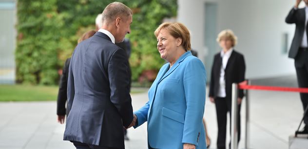 Merkelová vítězí. A Češi budou za hlupáky, uvedl exministr ODS