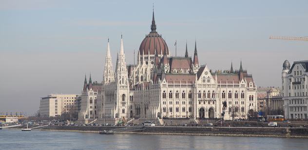 Diana Johnstone: Neposlušné Maďarsko