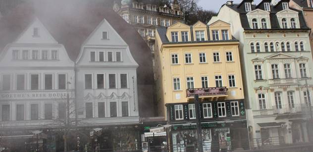 Karlovy Vary: Skalní stěny chráněné geosítěmi budou do dvou let zbaveny náletové vegetace