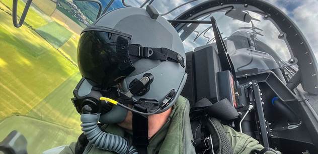 Češi inovují výcvik pilotů: Aero a státní podnik LOM představili nový výcvikový systém