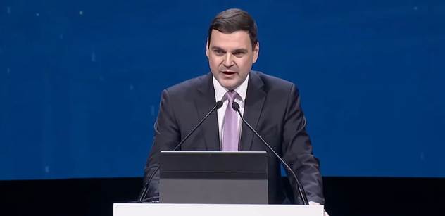 Macinka (Motoristé): Politička z bezvýznamné strany, která se omylem ocitla ve významné pozici