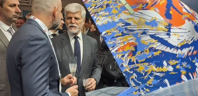 Odhalené tajemství. Prezident Pavel pokřtil „Lišku“ jako nový symbol českého letectví