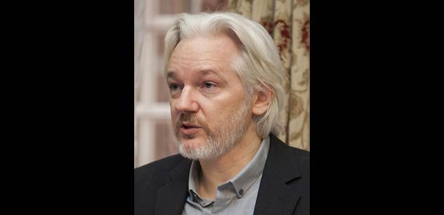 „Putin se může smát. Hlupákům, kteří jeho jménem straší.“ Julian Assange? Pravda o USA