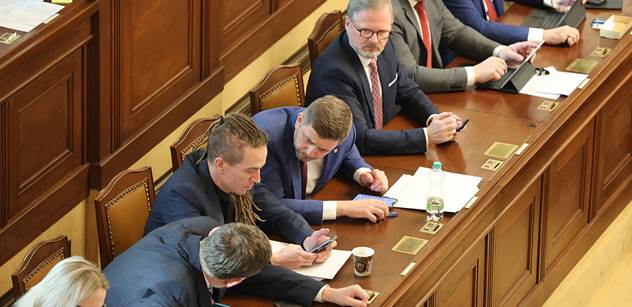 Koalice SPOLU a PirSTAN ve Sněmovně prosadila ozdravný balíček