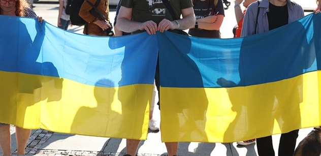 Nadace na pomoc Ukrajincům. Otevírali Hřib a Rakušan. Peníze ale skončily úplně jinde