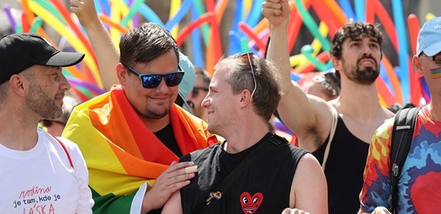 Velvyslanectví USA v Praze mimo hru. Mezitím další a další odhalení