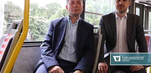 Hřib (Piráti): Jen za posledních 30 let se počet aut v Praze ztrojnásobil. Problém