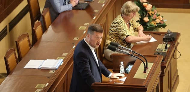 Okamura (SPD): Ukrajinec zmlátil českého mladíka tak, že ochrnul