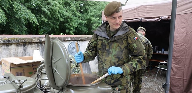 Příprava k obraně na školách. Ministerský úředník popsal, jak si to představují