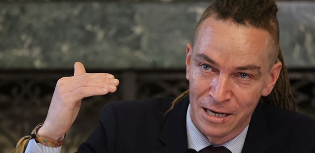 Bartoš (Piráti): Zametají to hezky, spin je dokonalý