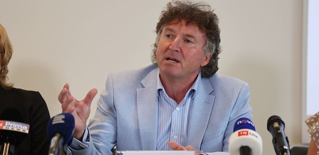 Výzva lékařům k výpovědi. Odborům a komoře došla trpělivost