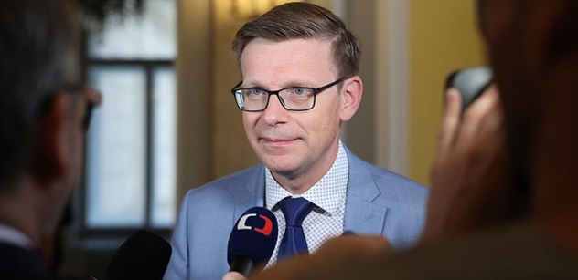 Ministr Kupka: Stále platí, že se do deseti let svezeme vlakem po vysokorychlostní trati