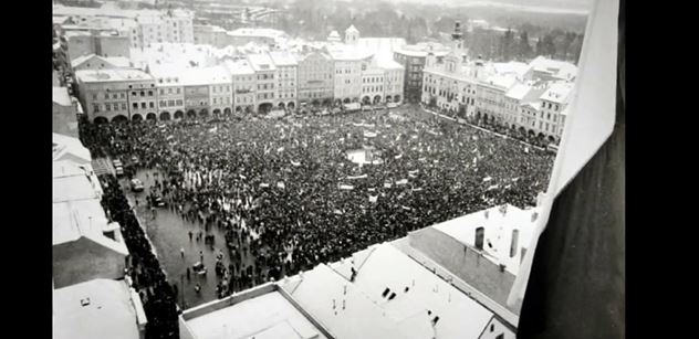 Česko si připomene výročí 17. listopadu pietními akty i demonstracemi