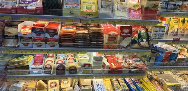 Na nákupu v Chorvatsku. Prouza by se červenal