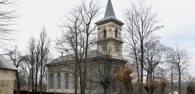 Chvaletice: Oprava evangelického kostela je po šestnácti letech dokončena