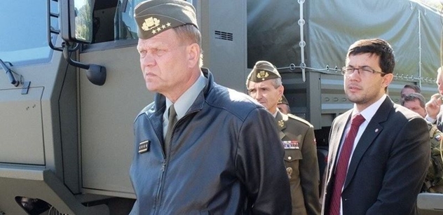 Náčelník generálního štábu navštívil kopřivnickou Tatru