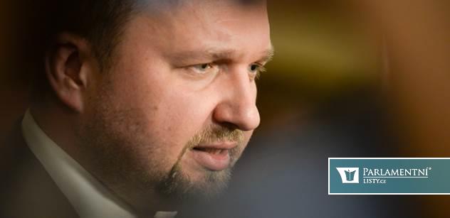 Zastírací manévr. Schillerová rozstřelila Jurečkův výklad o zvyšování důchodů