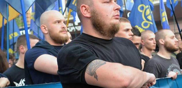 Naháněl vojáky, byl v Pravém sektoru. V Oděse ho zastřelili za bílého dne