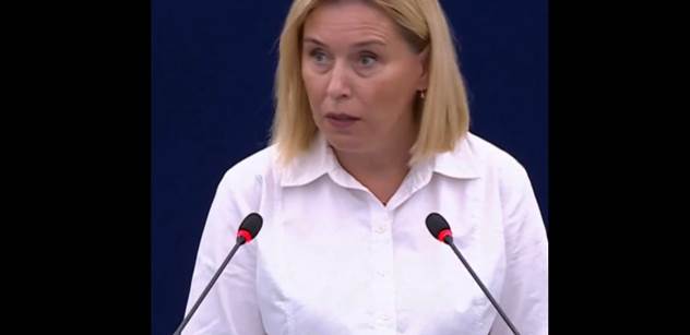„Nerudová byla v maskérně ze všech nejdéle.“ To řekl a jde na kobereček