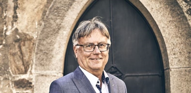 Senátor Fiala: Tak nám porodnice na přelomu roku hezky „jela“