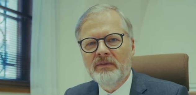 Nevěděl, neřekli mu, nemohl se připravit. Dostat kloudné slovo z Fialy byl problém